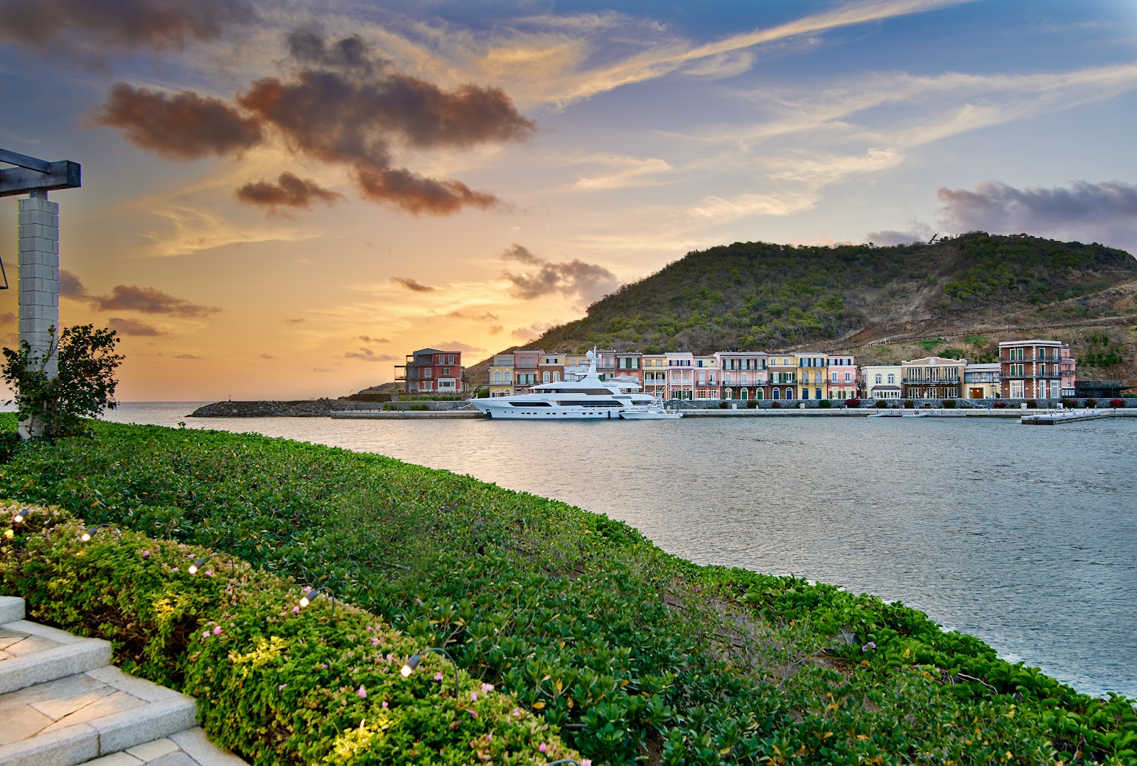 Sandy Lane Yacht Club